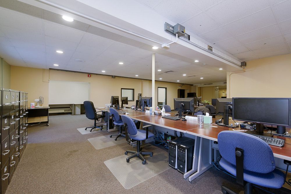 The Daily Dispatch Building: 1720 5th Ave, Moline, IL 61265